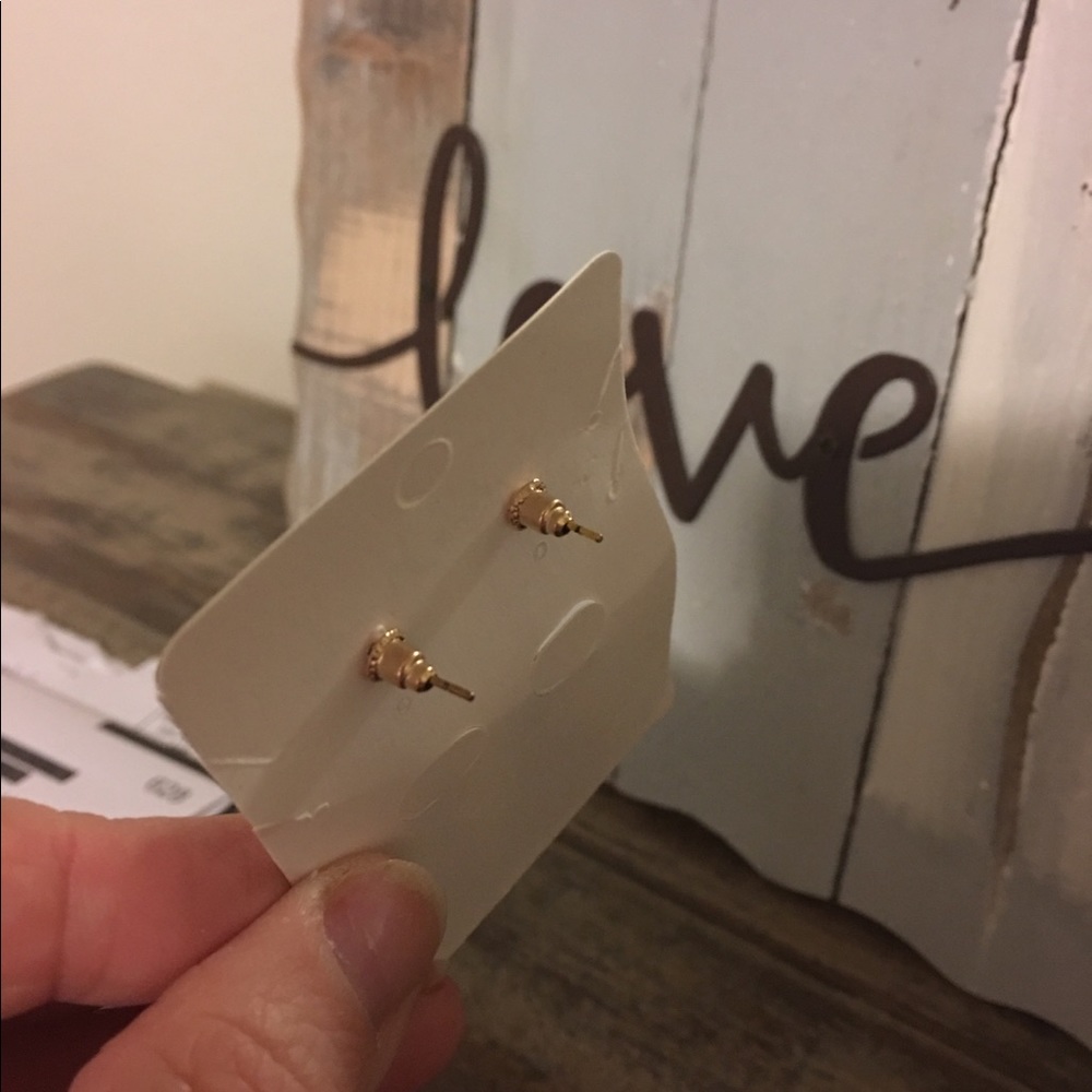 Red Tassel earrings - Picture 4 of 6